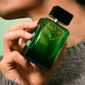 Alternative view of Prada Paradigme EDP